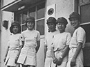여성 운전자와 함께 (후쿠오카 지점에 5 명)
