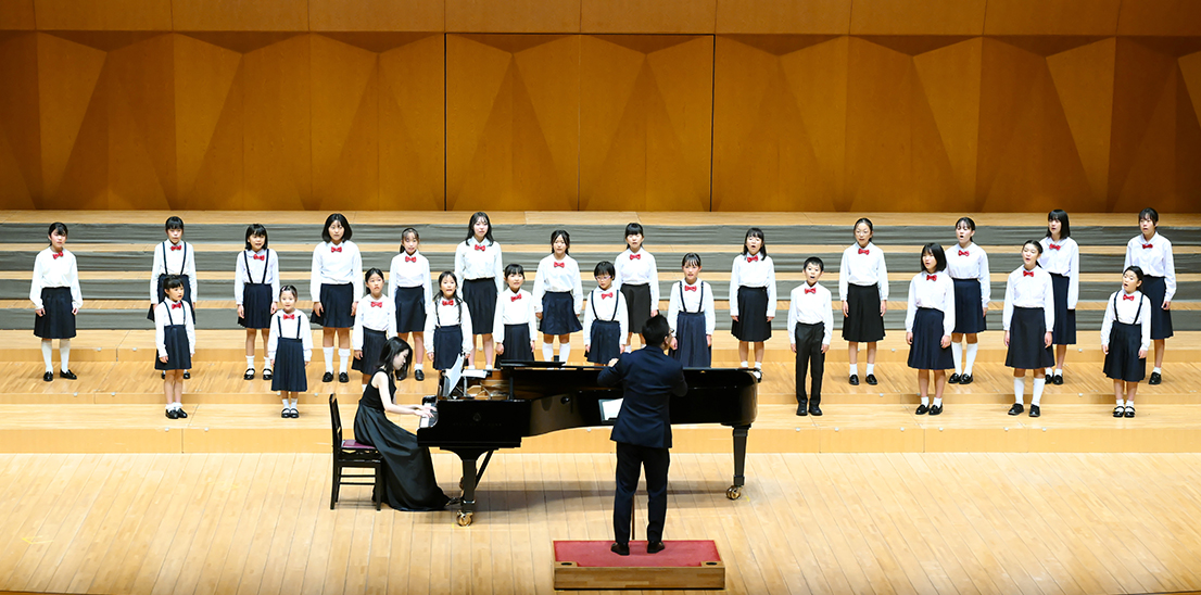 Toyama 소년 및 소녀 합창단 사진 이미지